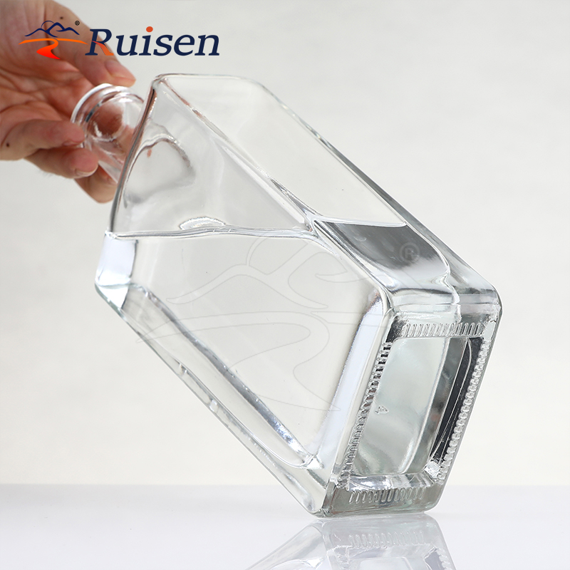 500ml High Quality Rectangle Liquor Empty Glass Bottle Whisky Glass Wine Bottle 