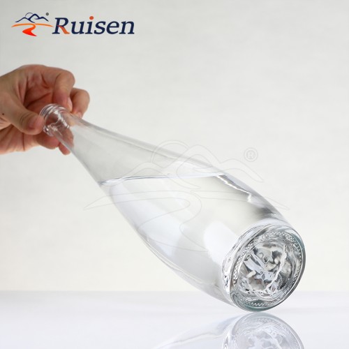 750ml 700ml 500ml Factory Custom-made Thin Tall Round Cork Mouth Long Neck Thick Bottom Gin Rum Liquor Glass Bottle