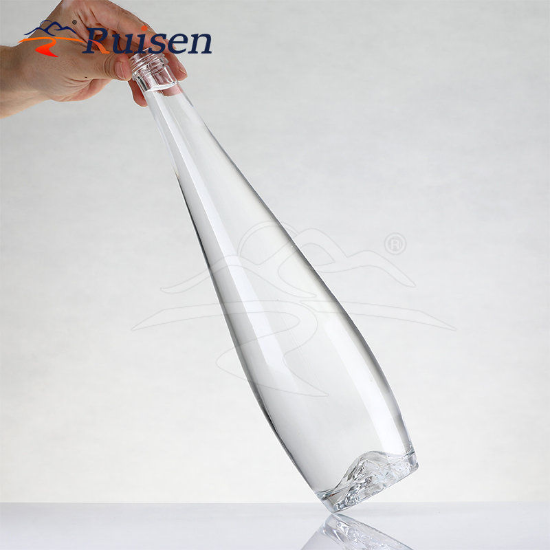 750ml 700ml 500ml Factory Custom-made Thin Tall Round Cork Mouth Long Neck Thick Bottom Gin Rum Liquor Glass Bottle 