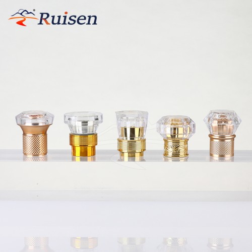 Wholesale Custom Embossed Screw Bottle Cap Metal Vodka Whisky Perfume Stopper Aluminium-Plastic for Whiskey and Vodka Alcohols