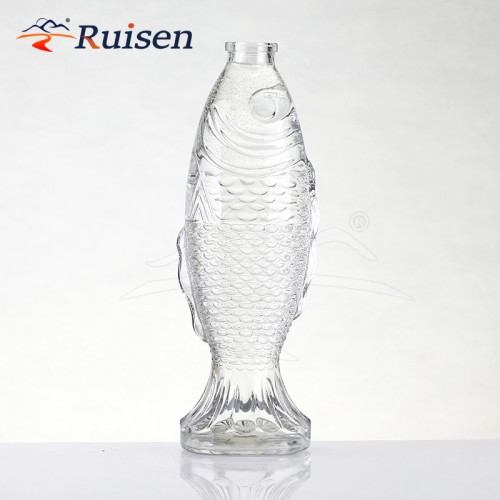 Wholesale New Design Fish Unique Style Animal Glass Bottle Customized Water Bottle with Sealed Lid Beverage White Wine 500ml