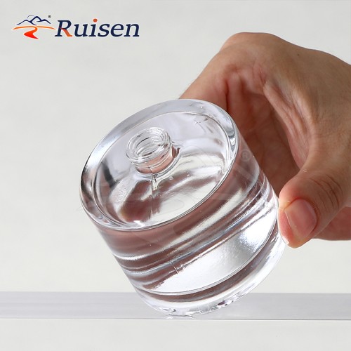 Portable 70mI Rectangle Cylinder Fragrance Glass Cosmetic Perfume Bottle 15mm Neck Size with Pump Sprayer Flat Shape