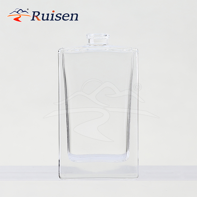 Factory Direct Sales 100ml Transparent Flat square Perfume Bottle Bayonet Glass Bottle Wholesale