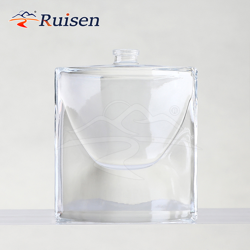 Wholesale Manufacturer Parfum Refill Fragrance 60 ml 50 ml Perfume Empty Sprayer Glass Bottle