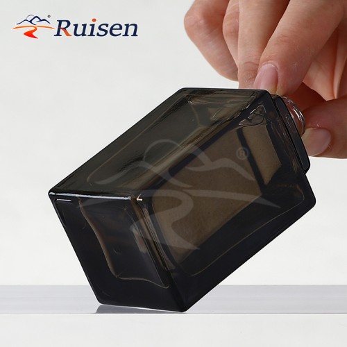 Transparent Black Perfume Bottle Crystal White Glass 50ml square Black Bayonet Thick Bottom Spot Perfume Bottle