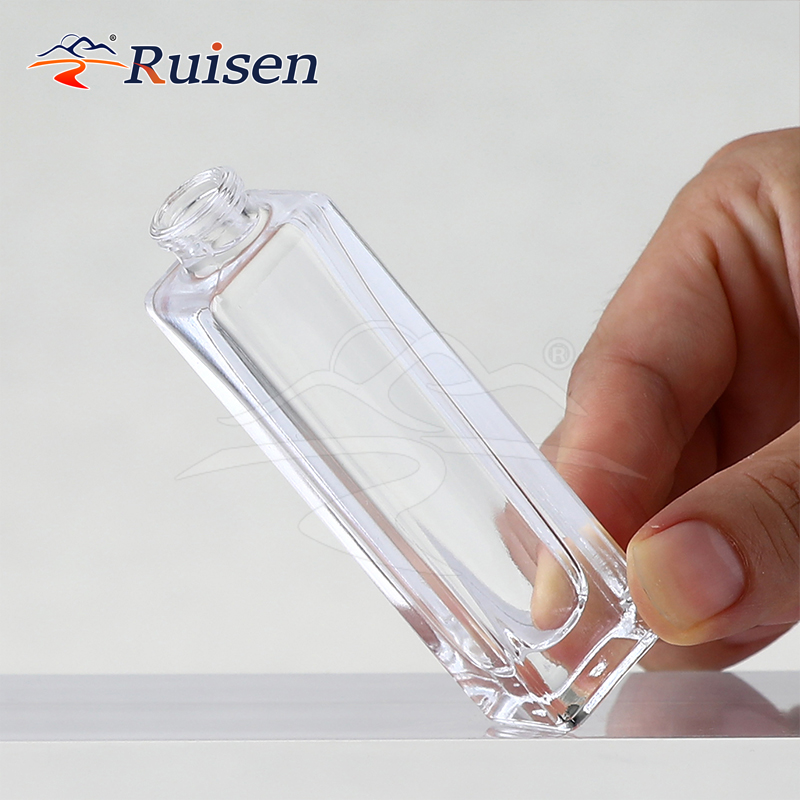 Wholesale Good Price Cosmetic Packaging Clear Glass Bottle Flacon Perfume Bottle 