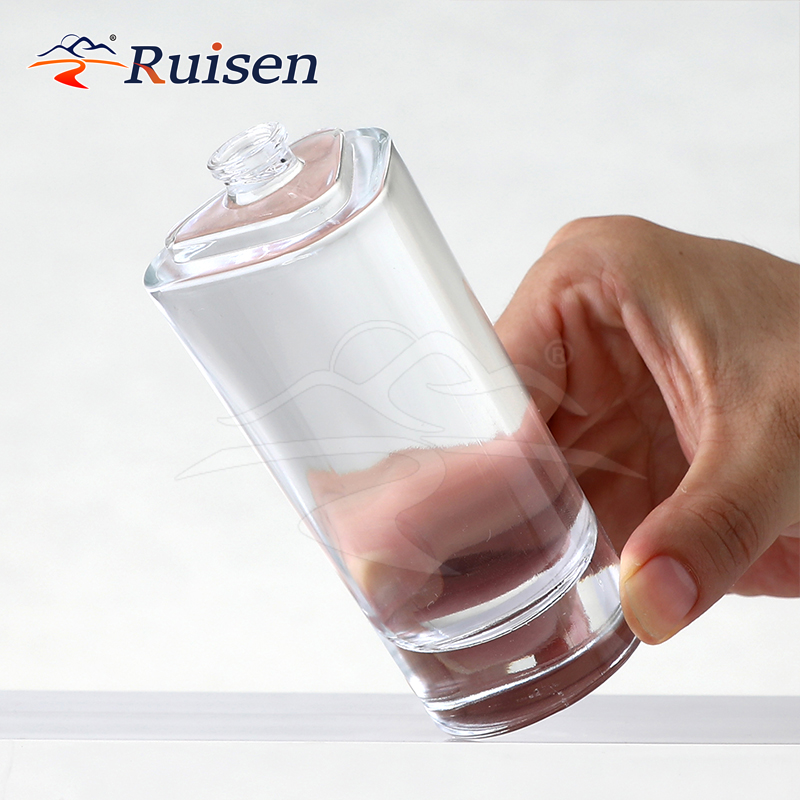 High Quality 15 ml 30 ml 50 ml Empty clear Glass Lotion Bottle with Pump Spray Perfume Bottle 