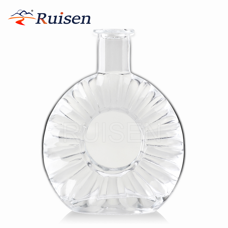 High-end engraved glass bottle Brandy glass bottle 700 ml