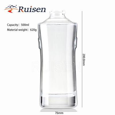 Factory manufactures cylindrical glass bottles for vodka 500ml 