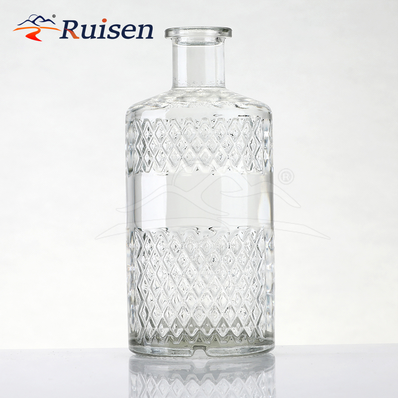 Wholesale Custom Luxury 500ml Whiskey Brandy Argyle Pattern Glass Liquor Bottle Transparent Glass Tequila Empty Bottle