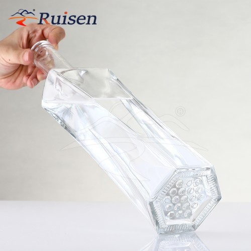 Customize 750ml 75cl Unique Shaped Square Shoulder Super Flint Rum Vodka Whisky Glass Bottle With Cork