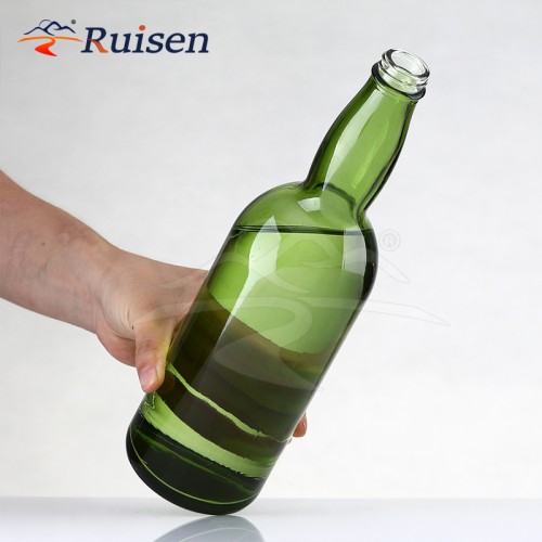 Hot Selling 700ml Green Color Vodka Whiskey Glass Bottles Unique Shape Beer Glass Bottle