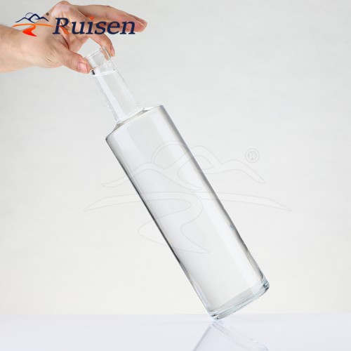 Wholesale Custom 500ml 700ml 750ml Liquor Spirit Glass Bottle for Vodka Gin Whisky Empty Glass Bottle for Whisky Liquor Tequila