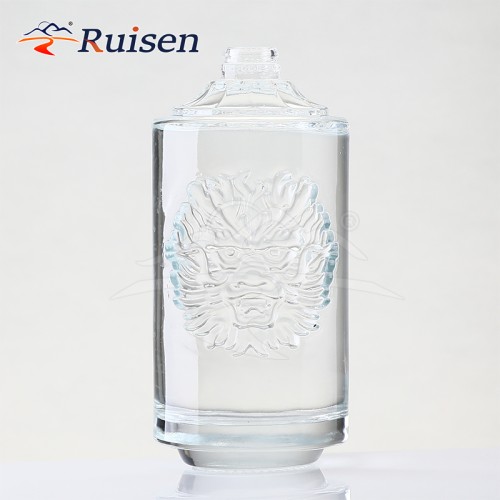 Custom Logo Round Shaped Tiger Engraved Lead-Free Glass Whiskey Decanter for Tequila and Brandy with Cork Sealing