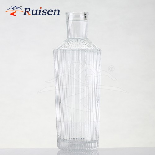 Luxury Customized Stripe Design 750ml Clear Glass Gin Rum Bottle Cork Lid 700ml 500ml Brandy 1000ml Capacity Tequila Bottle