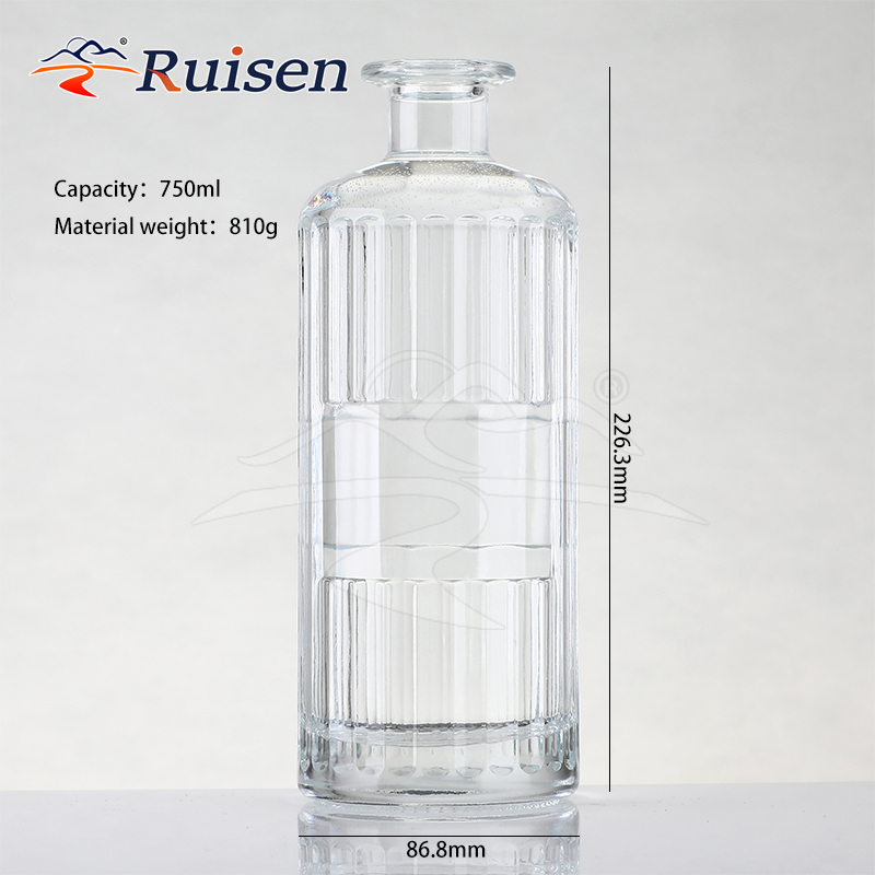 Custom Vertical Line 700ml Glass Liquor Bottle for Vodka Gin Whisky Spirit Bottle With Cork Top 
