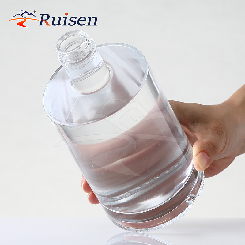 Factory Good Price Modern Reusable 750Ml Tequila Gin Glass Bottle Brandy Clear Empty Whisky Glass Bottle for Sale 