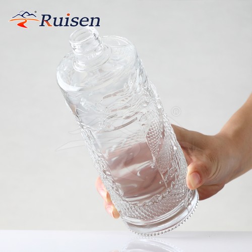Custom 500ml New Dragon Embossed Printing White Wine Glass Bottle Transparent Brandy Whiskey Vodka Liquor Round Glass Bottle