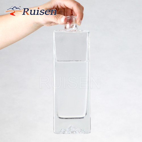 Square Mountain Bottom Super Flint Glass Liquor Bottle Packaging Vodka Glass Bottle 500ml