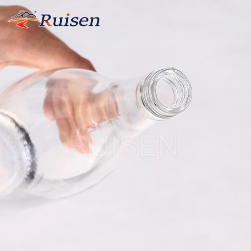 Hot Sale Factory Direct  Glass Whiskey Bottle  Clear Long Neck Vodka Rum Bottles 700ml