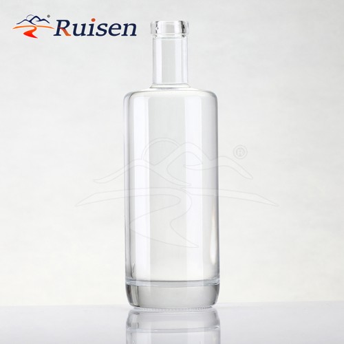 High Quality Custom Transparent 500ml 700ml 750ml Spirits Liquor Bottle Whiskey Gin Vodka Tequila Rum Bottle