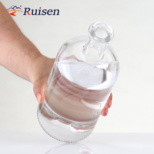 High Quality Hot Glass Bottles with Crown and Screw Cap for Rum Whisky Vodka Baijiu Flat Shape