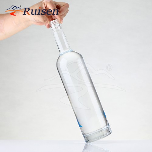 Wholesale Factory Price 500ml 700ml 1000ml Beverage Drinks Liquor Glass Bottle with Stopper