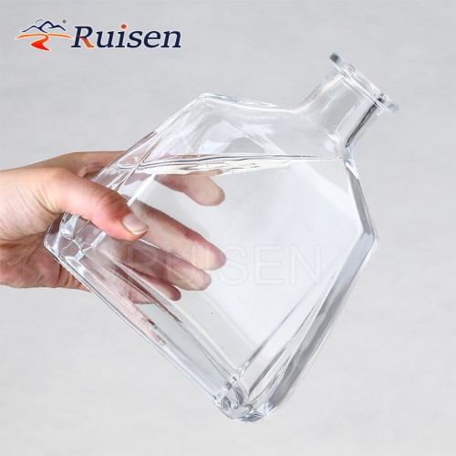 Factory customized high quality irregular transparent spirits drink whiskey 700ml