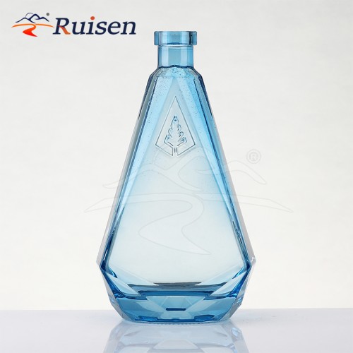Factory sale whisky vodka glass bottle gradient colour glass bottle with cork 700ml