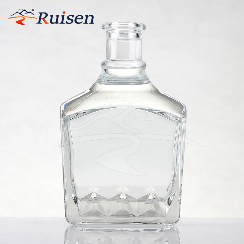 Premium Square Glass Bottles - Customised Whisky / Vodka Glass Bottles in various sizes 750ml