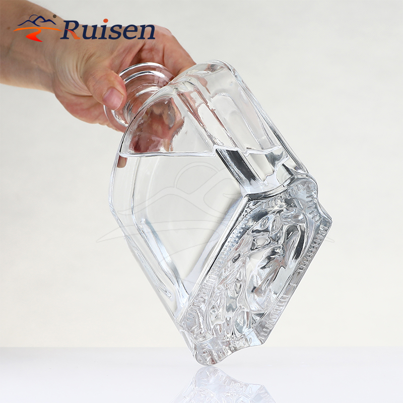Factory personalised flint glass clear glass bottle whisky brandy wine glass bottle 700ml 