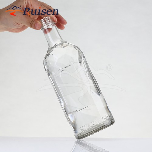 Highend Luxury Round Bottle With Textured Glass Bottle 800ml 750ml Glass Bottle Cork Stopper for Vodka Whiskey Customizable logo