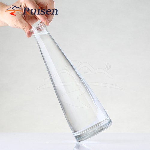 Boli Manufacturer Unique Design Slender Cone-Shaped Bottle Hold Liquor Spirits Vodka Bottle Tequila Whiskey Gin Rum Glass Bottle
