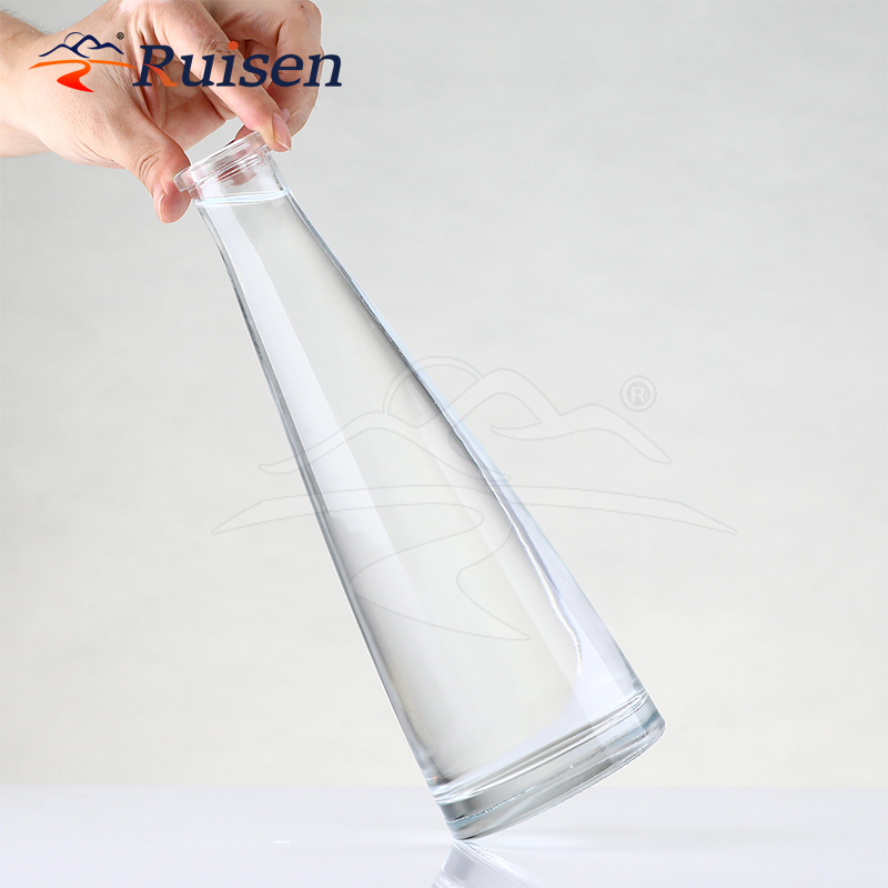 Boli Manufacturer Unique Design Slender Cone-Shaped Bottle Hold Liquor Spirits Vodka Bottle Tequila Whiskey Gin Rum Glass Bottle 