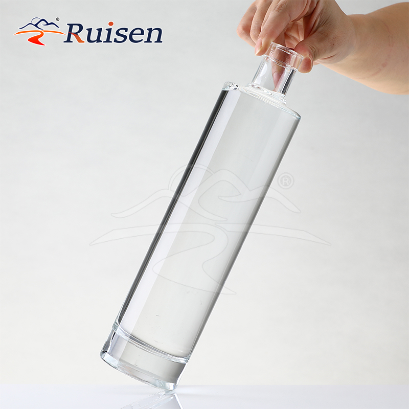 Premium Transparent Glass Bottles for Luxury Brandies Like Whiskey Rum Gin Tequila in Customized Sizes 350ml 500ml 700ml 750ml 