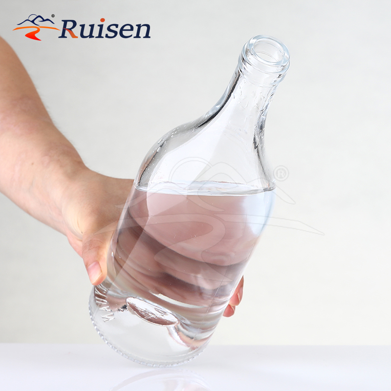 Hot Sale 375ML 500ML 700ML 750ML Glass Bottle for Vodka, Gin, Rum and Tequila. 