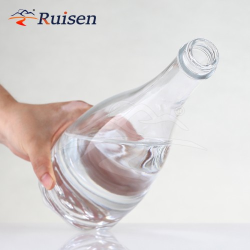 Customized 650ml Round Long Neck Rose Bottom clear Glass 500ml 750ml Whiskey Vodka Tequila Bottle With Crown Cap Free Sample